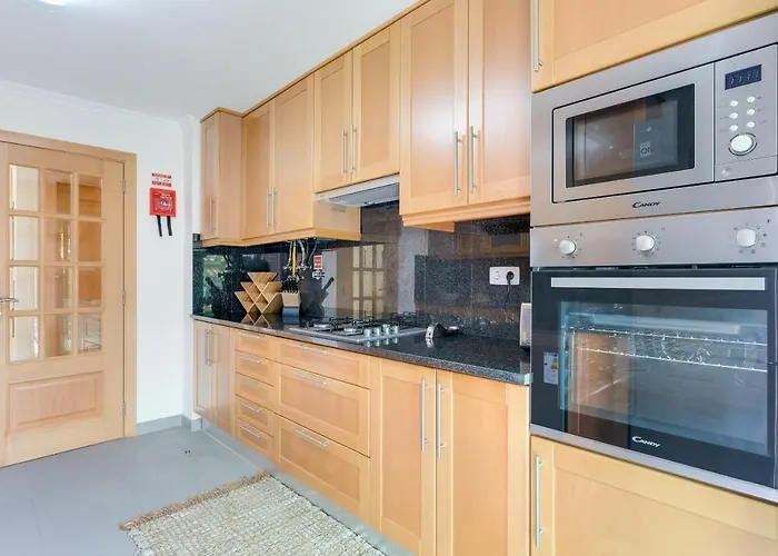 Sunny By Madeira ماتشيكو