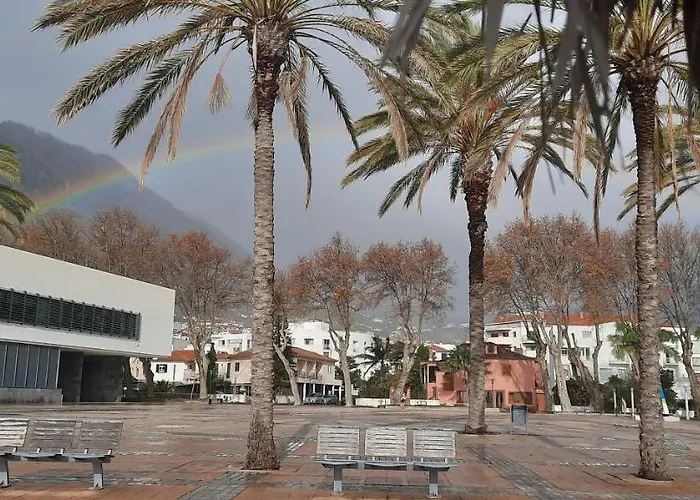 Sunny By Madeira * Machico (Madeira)